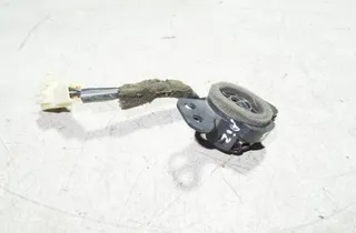 TOYOTA Avensis 3 generation (2009-2020) Vasemman takaoven äänikaiutin 8616005190 16423866