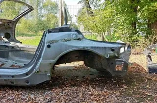BMW Z4 E89 (2009-2017) Takana oikea neljännespaneeli 7224941,7224939 32615136