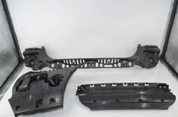 BMW 5 Series F10/F11 (2009-2017) Takapuskurin keskikiinnike 7184766,7184768,7299970,51127184766,51127184768,51127299970,7204017,51127204017 34843537