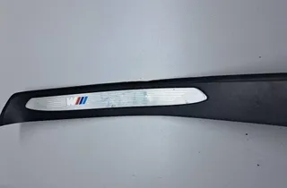 BMW 5 Series E60/E61 (2003-2010) Oikean takakynnyksen verhoilu 6976468,6798968,7897246 34981133