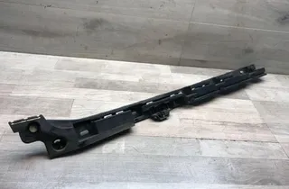 BMW 5 Series F10/F11 (2009-2017) Sivuhelman kiinnike 7204022 34992895