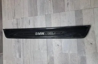 BMW 5 Series F10/F11 (2009-2017) Oikea etukynnysverhoilu 57550913,507897 34980757