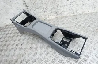 BMW 3 Series E90/E91/E92/E93 (2004-2013) Keskikonsolin verhoilu 6961645,51166961645 34271431