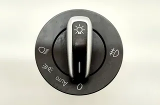 VOLKSWAGEN Sharan 2 generation (2010-2024) Ajovalojen kytkimen ohjausyksikkö 17502885