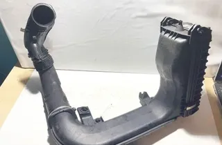 BMW 6 Series F06/F12/F13 (2010-2018) Ilmansuodatinlaatikko 70528997 35436912