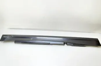 BMW 1 Series E81/E82/E87/E88 (2004-2013) Oikean puolen muovinen sivuhelman kansi 7184354 33700959