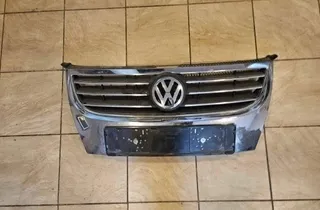 VOLKSWAGEN Touran 1 generation (2003-2015) Jäähdyttimen säleikkö 1T08536513FZ,1T0853651 34696590