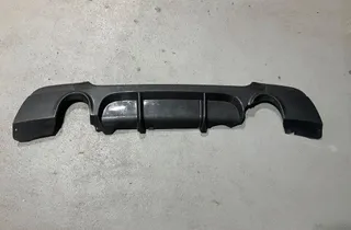 BMW 3 Series E90/E91/E92/E93 (2004-2013) Takapuskurin diffuusori 30394140