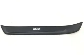 BMW 5 Series E39 (1995-2004) Oikea etukynnysverhoilu 8047745 34964244