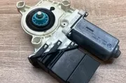 VOLKSWAGEN Passat B6 (2005-2010) Vasemman etuoven ikkunansäätimen moottori 1K0959703P 34384393