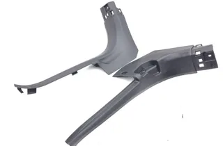 PEUGEOT 2008 2 generation (2019-2023) Oikea etukynnysverhoilu 9820797077 34951371