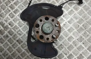 MERCEDES-BENZ C-Class W204/S204/C204 (2004-2015) Oikean etupyörän napa A2044200844 34943716