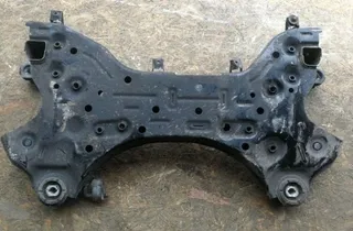 KIA Sportage 4 generation (2016-2022) Etujousituksen apurunko 62401F1350 34939231