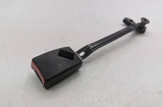 AUDI A6 allroad C5 (2000-2006) Oikean etuistuimen solki 4B0857756J 34938124