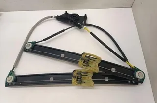 AUDI A6 C4/4A (1994-1997) Oikean takaoven ikkunansäädin 4K0837462 26807751