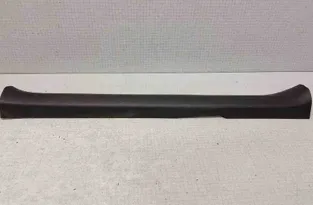 TOYOTA Verso 1 generation (2009-2015) Oikea etukynnysverhoilu 679130F020 32560529