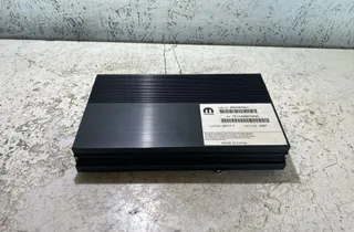 DODGE Challenger 3 generation (2008-2024) Äänen vahvistin 68303976AC,26777Y,TELAAA9872 35001501