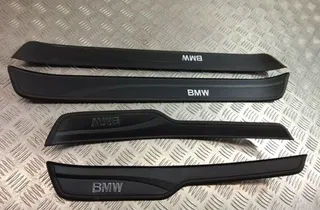 BMW 3 Series E90/E91/E92/E93 (2004-2013) Vasemman puolen muovinen sivuhelman kansi 7060279 33489139